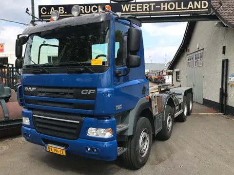 DAF CF85.410 - 8x4 - EURO5 MANUAL GEAR (bj 2010)