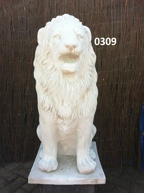 Leeuw. of set leeuwen. ( zie advertentie )