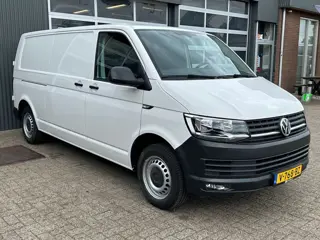 Volkswagen Transporter 2.0 TDI L2H1 102pk Kastinrichting 2200kg Trekgewicht Cruise controle Parkeerh