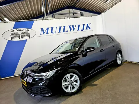 VOLKSWAGEN GOLF 1.5 TSI Life / Trekhaak / Camera / NL Auto