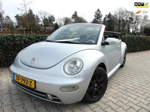 Volkswagen New Beetle Cabriolet 1.4 Highline 179.312km , Airco / Elec.Pakket / Stoelverwarming / Lm 