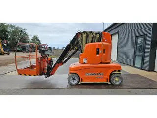 JLG TOUCAN 1210