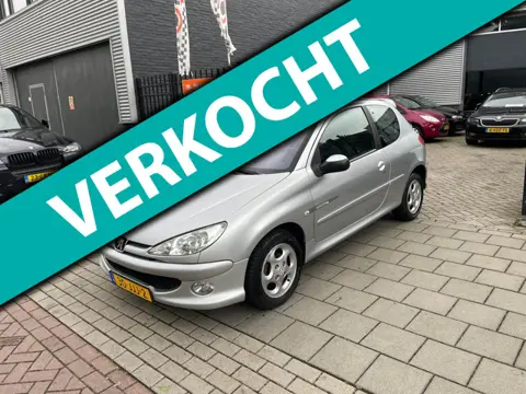 Peugeot 206 1.4-16V Quiksilver Trekhaak Airco NAP APK 1 Jaar