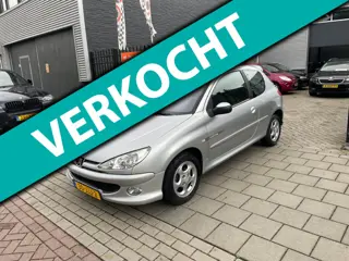 Peugeot 206 1.4-16V Quiksilver Trekhaak Airco NAP APK 1 Jaar