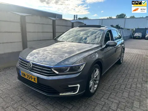 Volkswagen Passat Variant 1.4 TSI GTE Highline PANO/ CAMERA/ 6MND GARANTIE!