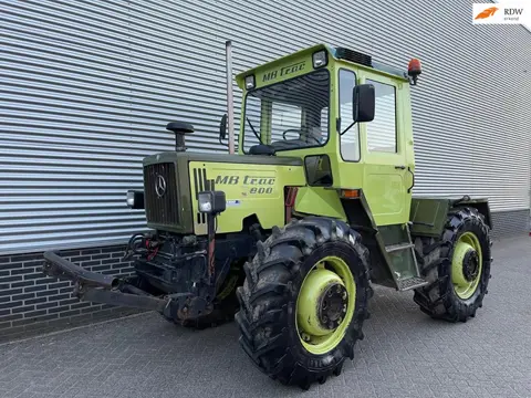 Mercedes-Benz MB-Trac 800