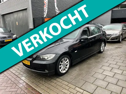 BMW 3-serie 320i Dynamic Executive Airco 6Bak NAP APK