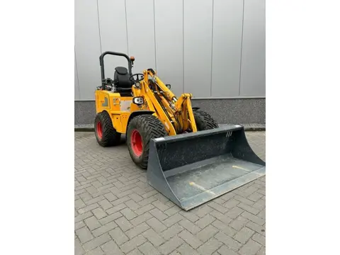 Knikmops KM250 (bj 2022)