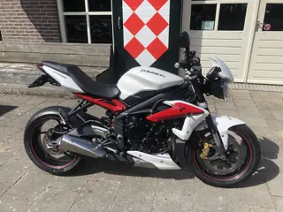 Triumph STREET TRIPLE 675 R ABS (bj 2013)