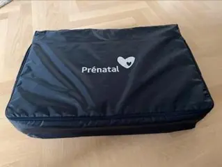 Prénatal campingbed matras + hoeslakentje , in opbergtas