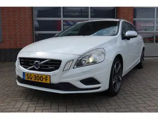 Volvo V60 1.6 T4 Summum R- Design (bj 2011, automaat)