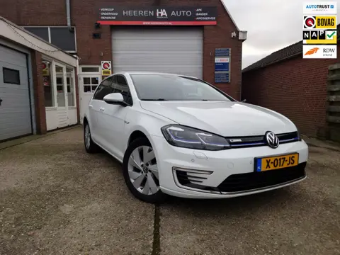 Volkswagen E-Golf E-DITION, Stoelverwarming, Apple carplay, Adaptive cruise control, Dealer onderhou