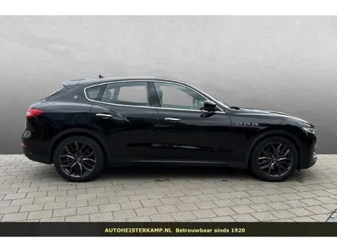 Maserati Levante 3.0 V6 D AWD 275 PK 20 Inch Camera Leder