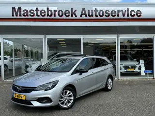 Opel Astra Sports Tourer 1.2 Blitz Elegance Schuif kanteldak Staat in Hardenberg