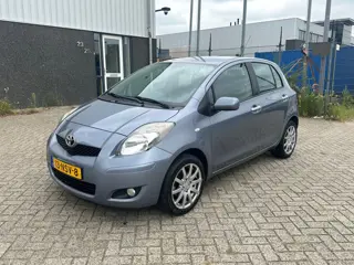 Toyota Yaris 1.3 VVTi Aspiration 2010 CLIMA NAVI
