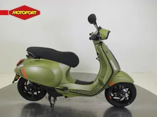 Vespa Sprint S Elettrica (bj 2023)
