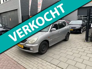 Daihatsu Sirion 1.3-16V VTR Trekhaak Stuurbekr. NAP APK