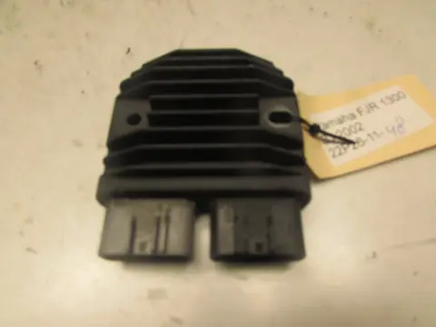 SPANNINGSREGELAAR Yamaha FJR 1300 2001 - 2002