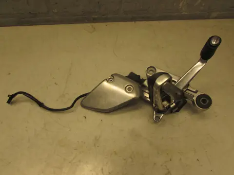 RECHTER SCHETSPLAAT Yamaha FAZER 600 2001 - 2003