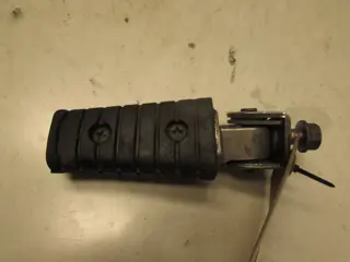 VOETSTEUN LINKS Yamaha V max 1987 - 2002