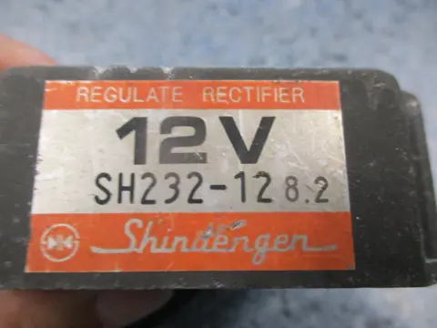 SPANNINGSREGELAAR Honda CM 400 T 1980 - 1984