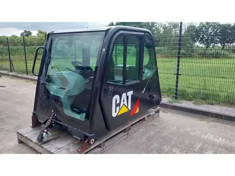 Caterpillar Complete 777G cab / All electronics and ecu
