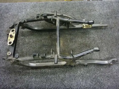 ACHTER SUBFRAME Suzuki GSX R 1300 Hayabusa 1998 - 2007