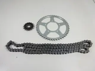 KETTING EN TANDWIELEN SET Suzuki GSX F 650 2008 - 2009