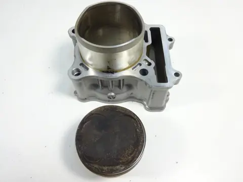 CILINDERBLOK Suzuki SFV 650 Gladius 2009 - 2015