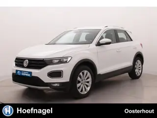 Volkswagen T-Roc 1.5 TSI Sport Automaat | Trekhaak | Adaptive Cruise Control | Camera | Parkeersenso