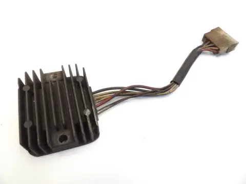 SPANNINGSREGELAAR Yamaha XJ 900 F 1983 - 1994