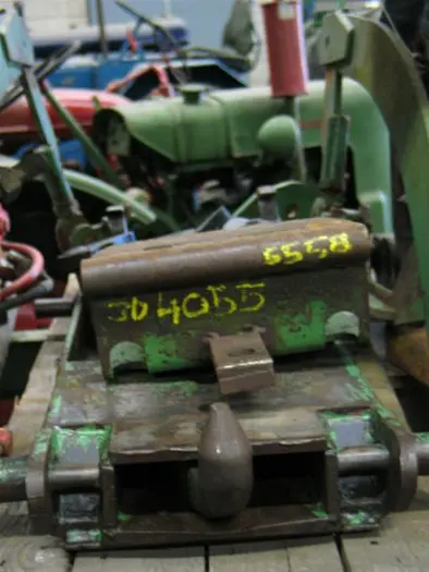 Hitch Pick-up hitch John Deere