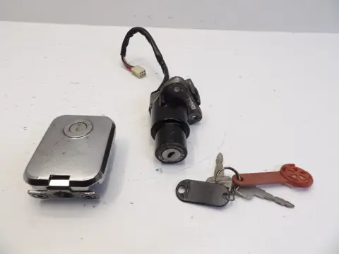 SLOTENSET Kawasaki CSR 305 LTD 1981 - 1989