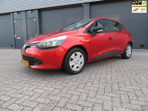 Renault Clio 0.9 TCe Authentique 5 deurs airco 103233 km nap