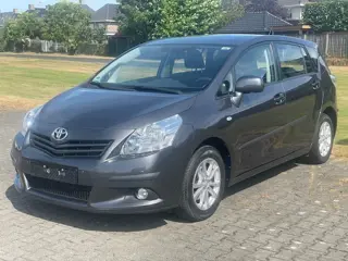 TOYOTA VERSO VERKOCHT! 1.8 VVT-I Business Automaat/ 7-Zits/ ECC/ Pano/ Navi/ Cruise/ Trekhaak/ PDC