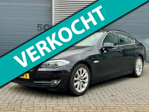 BMW 5-serie 523i High Executive Xenon/Leder/Memory
