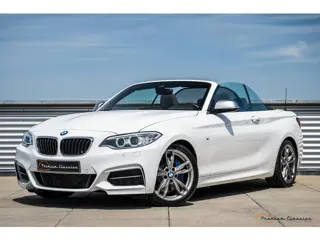 BMW 2-serie Cabrio M235i Executive | 43.000KM | 6-Speed | Harman/Kardon | Adaptive Dampers | Navigat