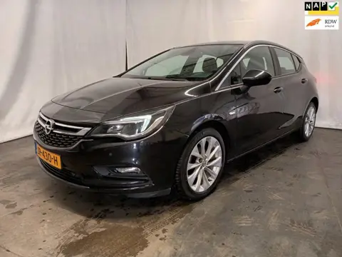 Opel Astra 1.0 Business+ - Parkeersensor - Cruise Control - Winterbanden - 6 maanden garantie