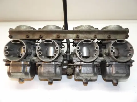 CARBURATEURSET Suzuki GSX 1100 1980 - 1982