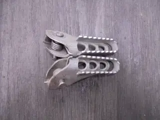 VOETSTEUN LINKS BMW R 1200 GS 2003 - 2007