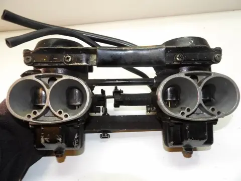 CARBURATEURSET Suzuki GSX 550 EF 1982 - 1989