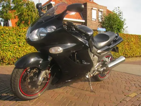 Motorstalling ravenstein oss nijmegen uden