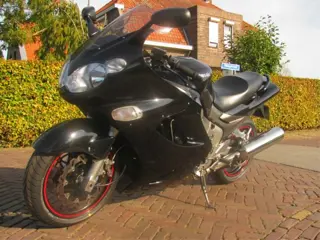 Motorstalling ravenstein oss nijmegen uden