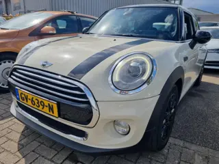 Mini Mini 1.5 Cooper Chili Sportleder Xenon HeadUp Navi