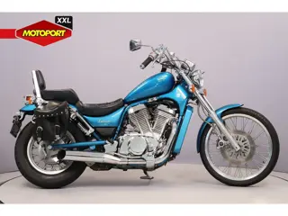 Suzuki VS 600 INTRUDER (bj 1996)