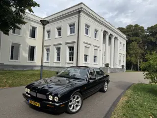 Jaguar XJR 4.0 V8, GERESERVEERD, SUPERCHARGED, SCHUIFDAK