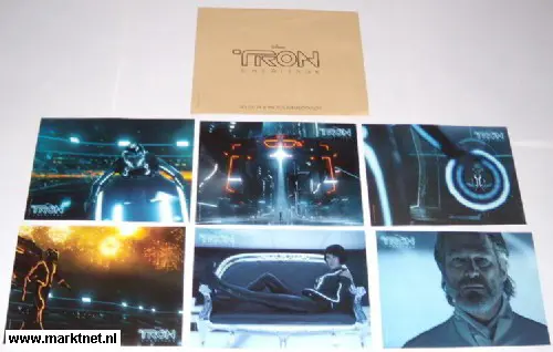 TRON : LEGACY lobbycard set.