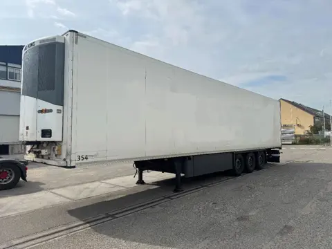 Schmitz Cargobull SKO 24 + THERMO KING SLX 300 D/E TÜV TILL 02-2026
