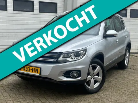 Volkswagen Tiguan 2.0 TSI Track&Field 4Motion / land-ass / PDC / trekhaak