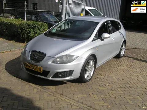 Seat Leon 1.2 TSI Ecomotive Businessline COPA nap pas airco navi APK